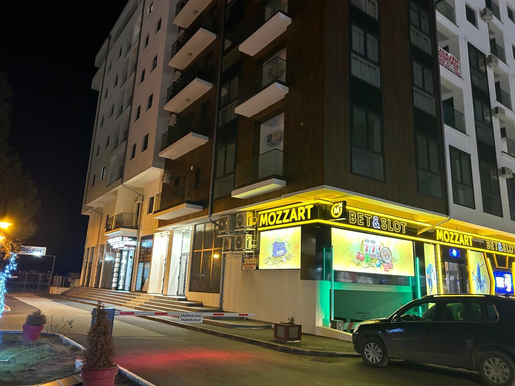 雅戈丁那De Lux Nedeljkovic公寓式酒店 外观 照片