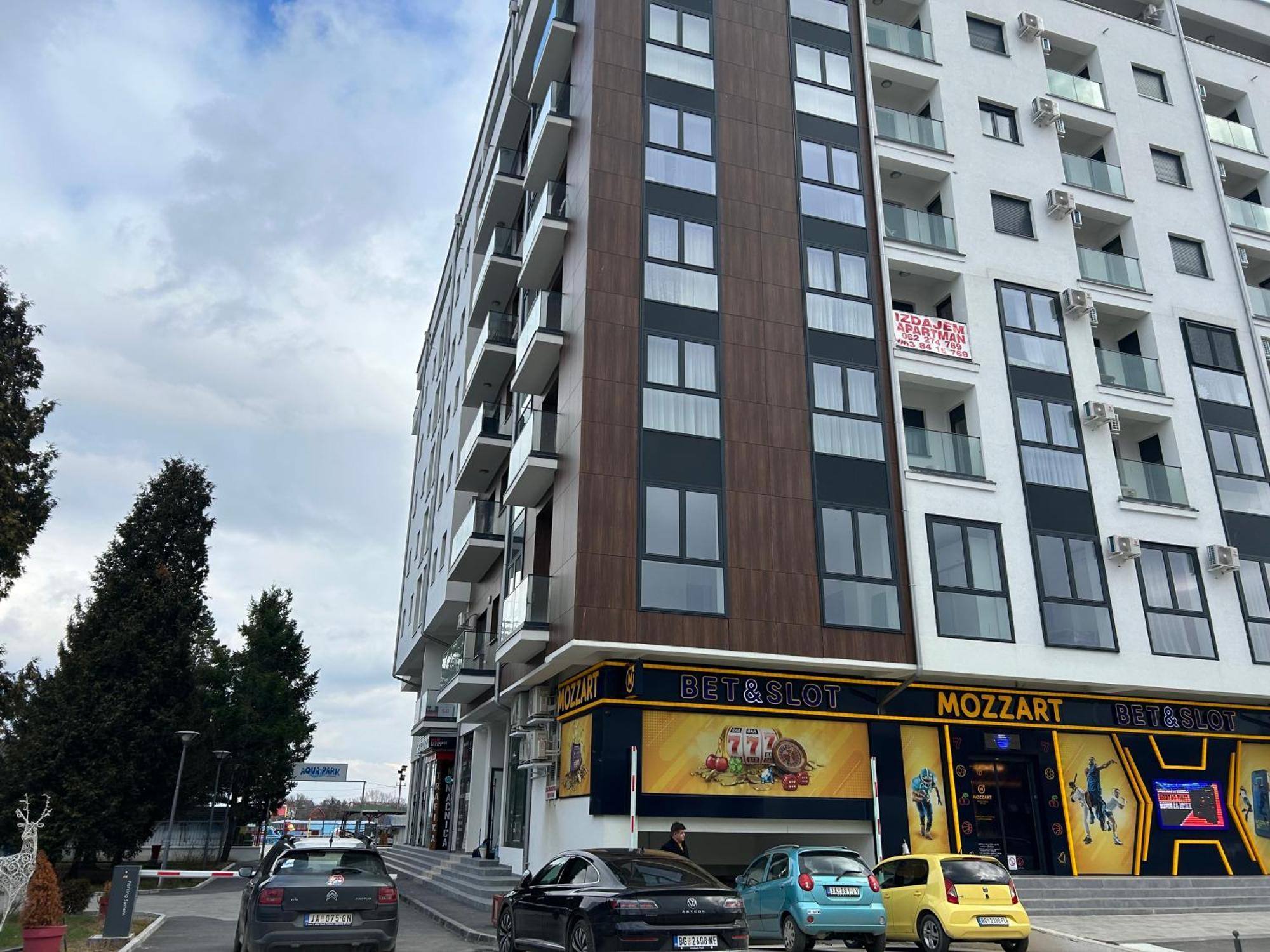 雅戈丁那De Lux Nedeljkovic公寓式酒店 外观 照片