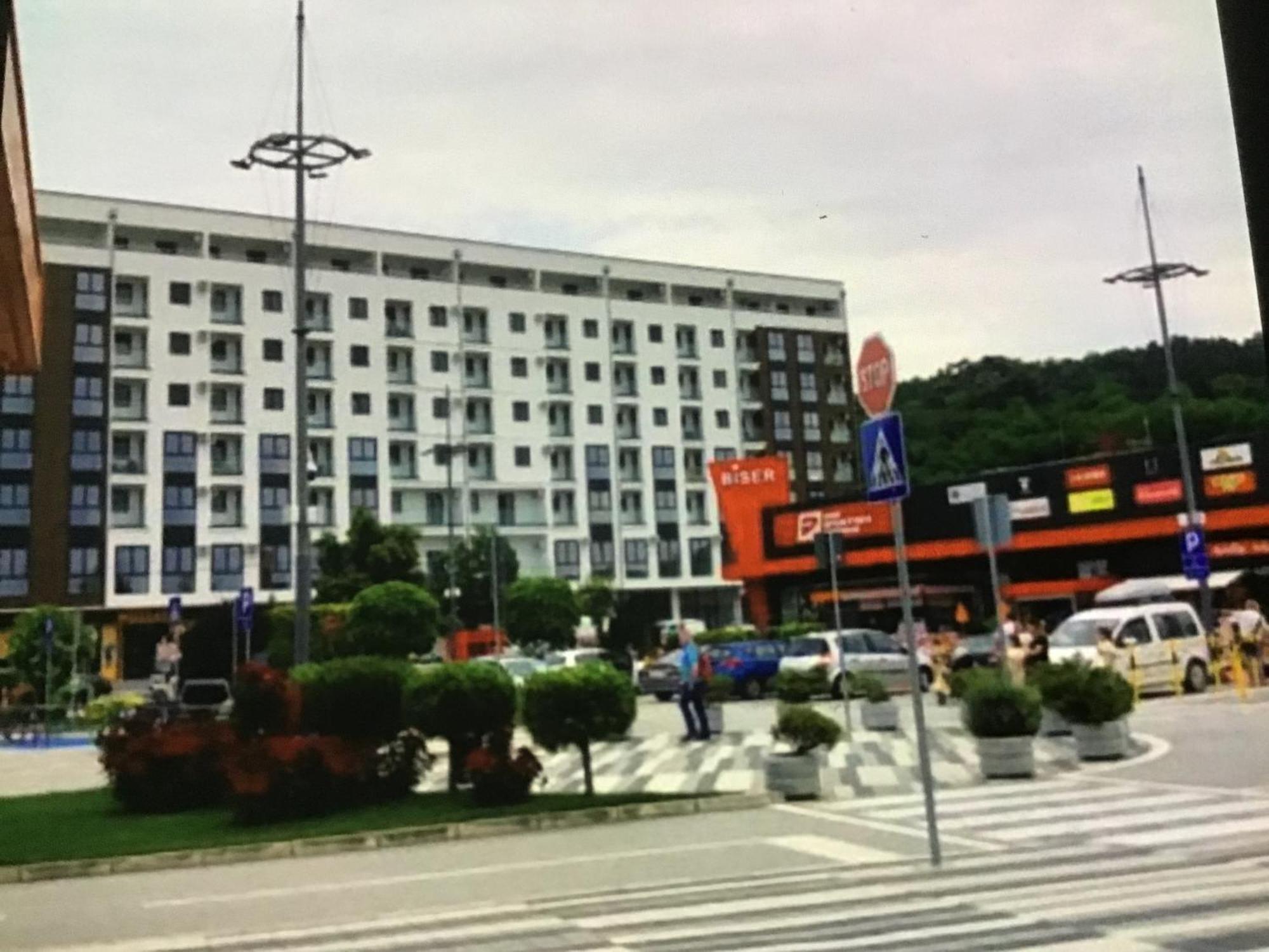 雅戈丁那De Lux Nedeljkovic公寓式酒店 外观 照片